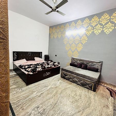 Agrawal Inn Guest House Mathura Exteriér fotografie