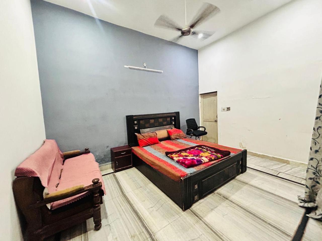 Agrawal Inn Guest House Mathura Exteriér fotografie