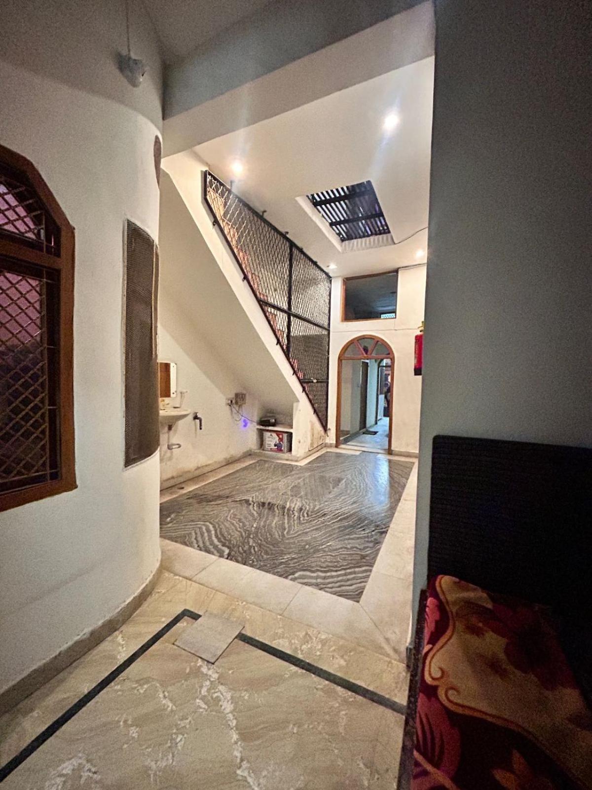 Agrawal Inn Guest House Mathura Exteriér fotografie