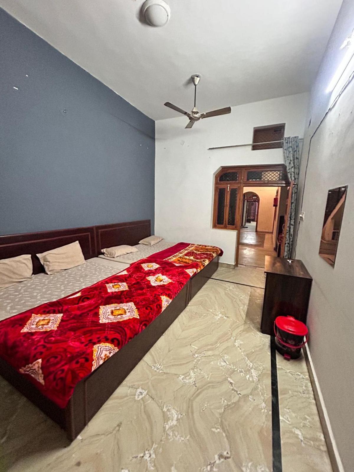 Agrawal Inn Guest House Mathura Exteriér fotografie