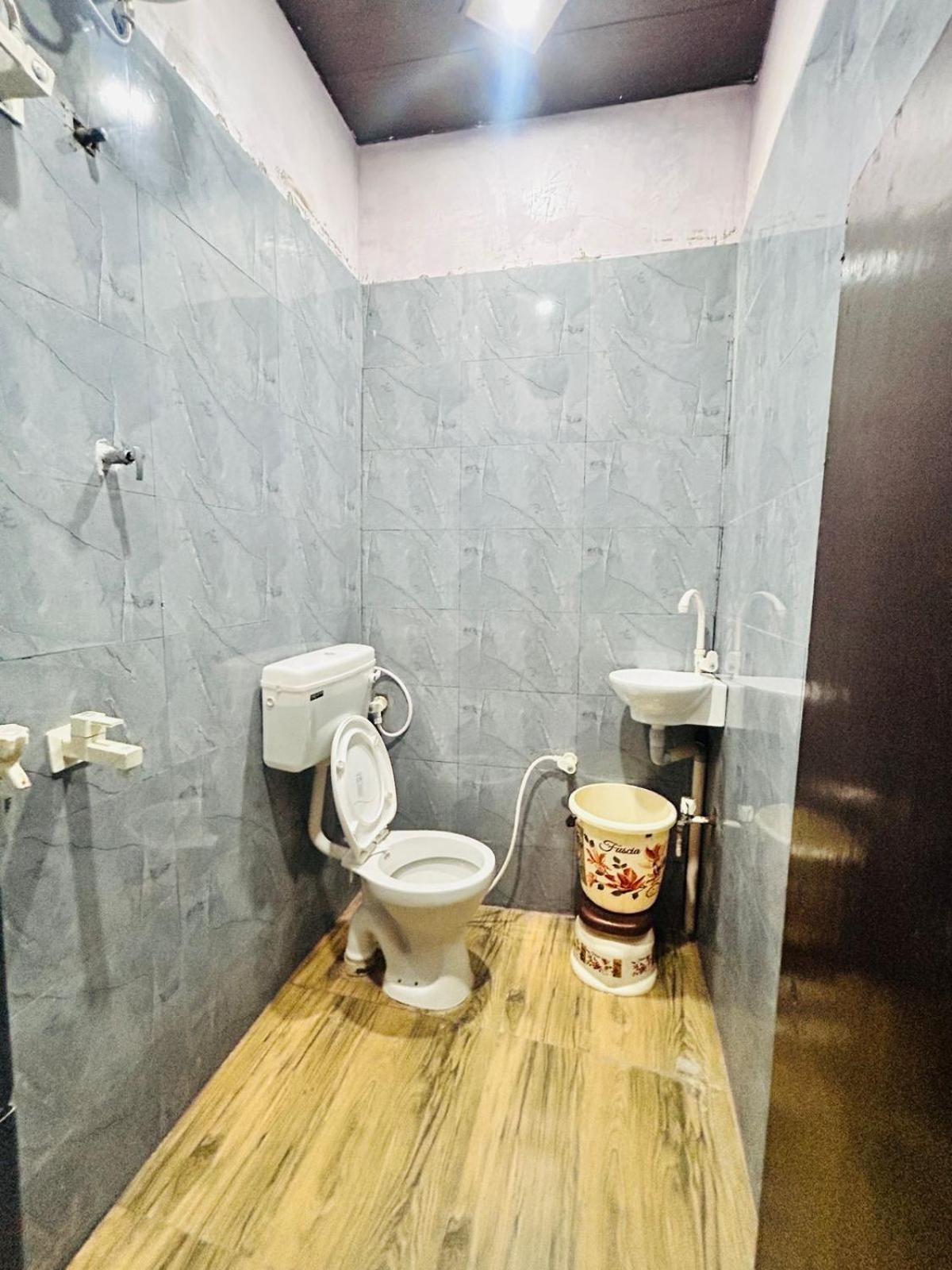 Agrawal Inn Guest House Mathura Exteriér fotografie